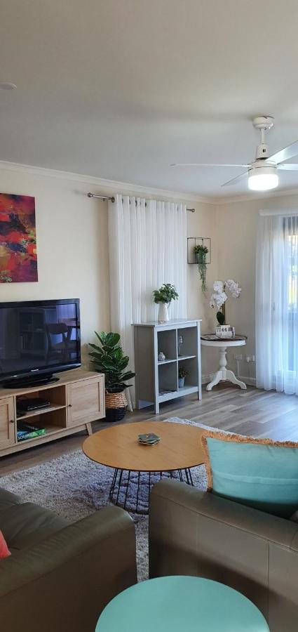 Abalone Guest Accommodation 莱克斯恩特伦斯 外观 照片